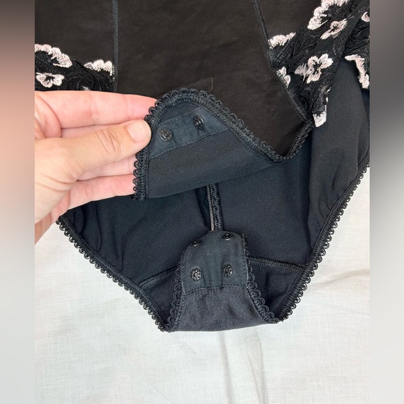 Marks & Spencer Wired Bodysuit Shapewear - Picture 2 of 11